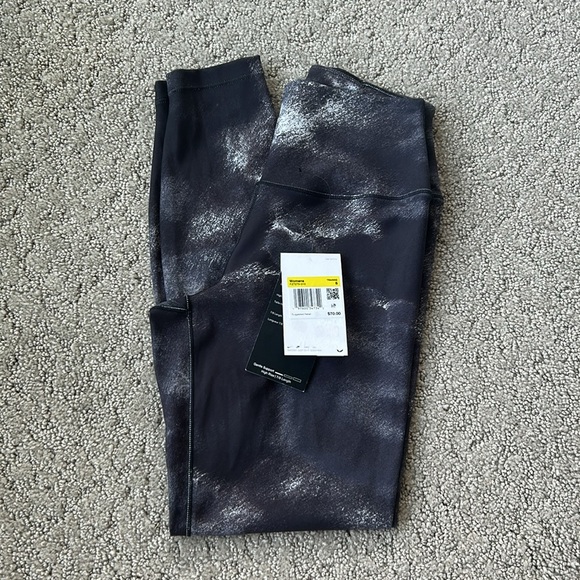Nike One Dri-Fit High-Waisted 7/8 Printed Leggings Smoke Active Tights SM NWOT - Picture 8 of 12